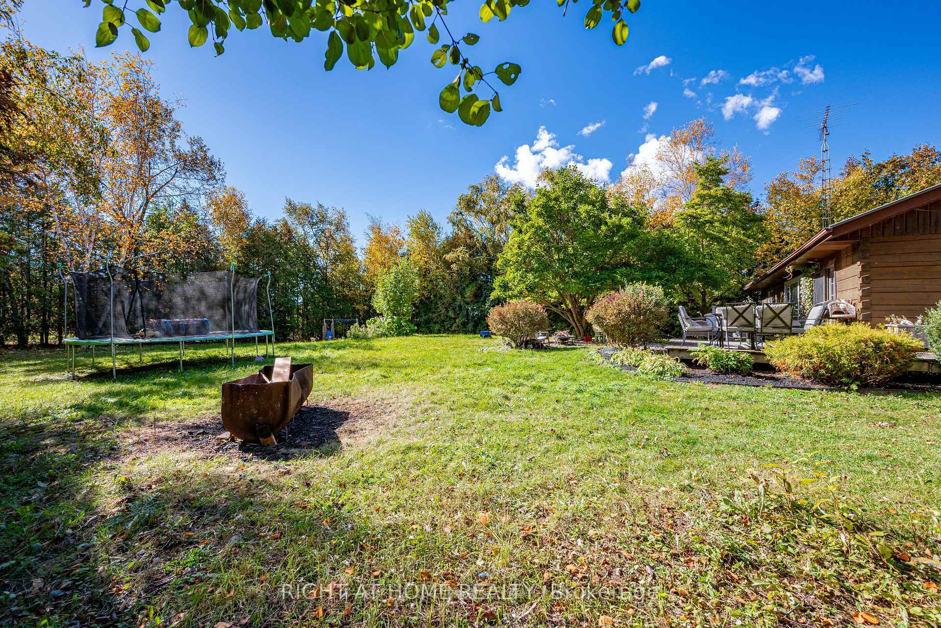 Photo 43 of 78 Hillside Drive, Kawartha Lakes, Mariposa — HOMEH
