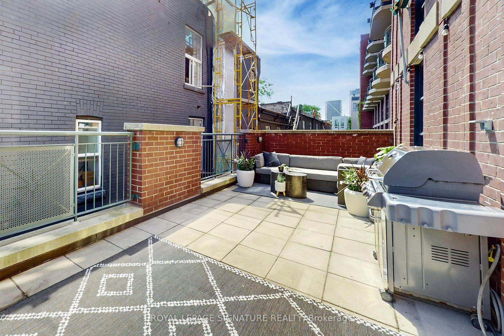 Photo 7 of Unit 231, 901 Queen Street W, Toronto, Niagara — HOMEH