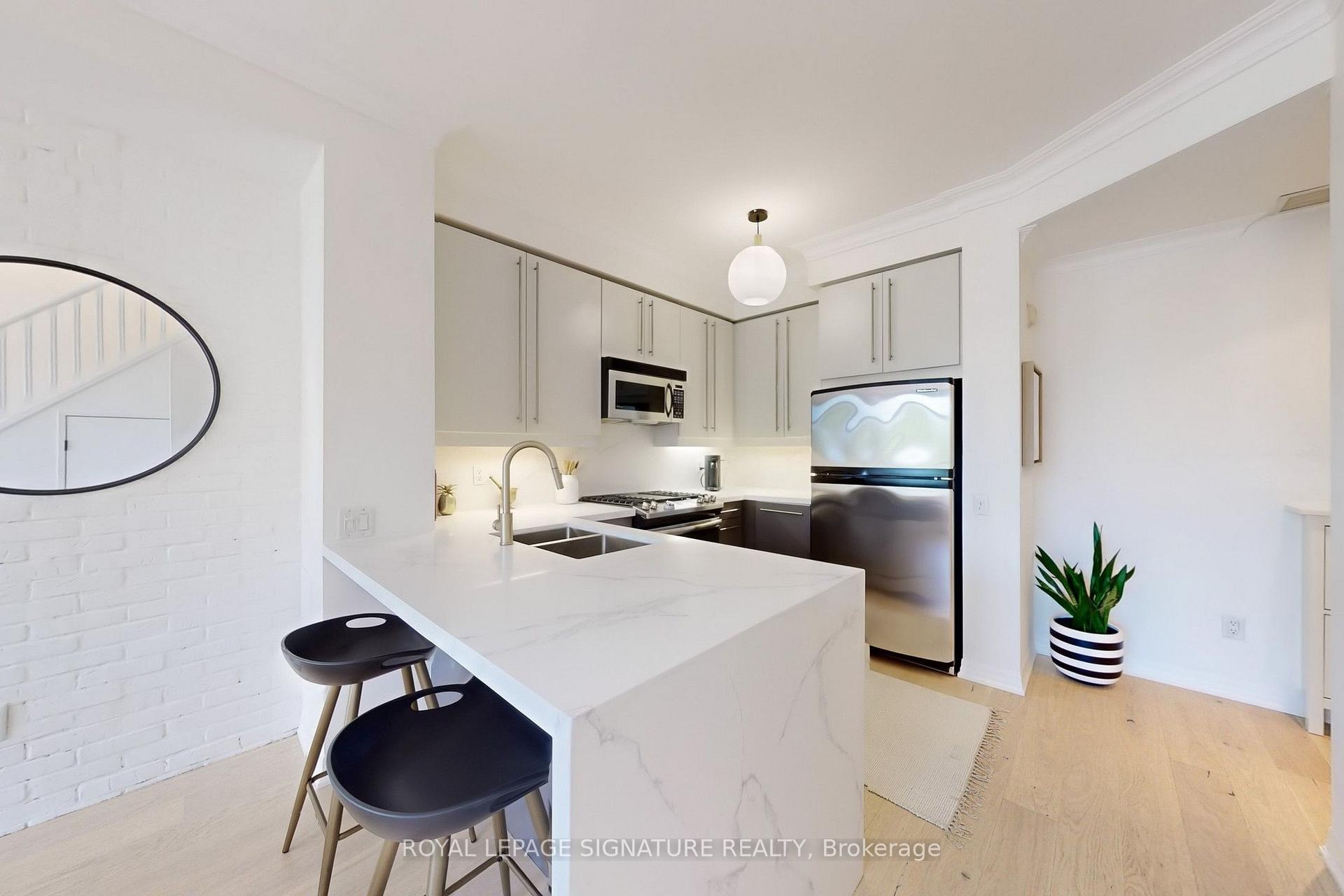 Photo 18 of Unit 231, 901 Queen Street W, Toronto, Niagara — HOMEH