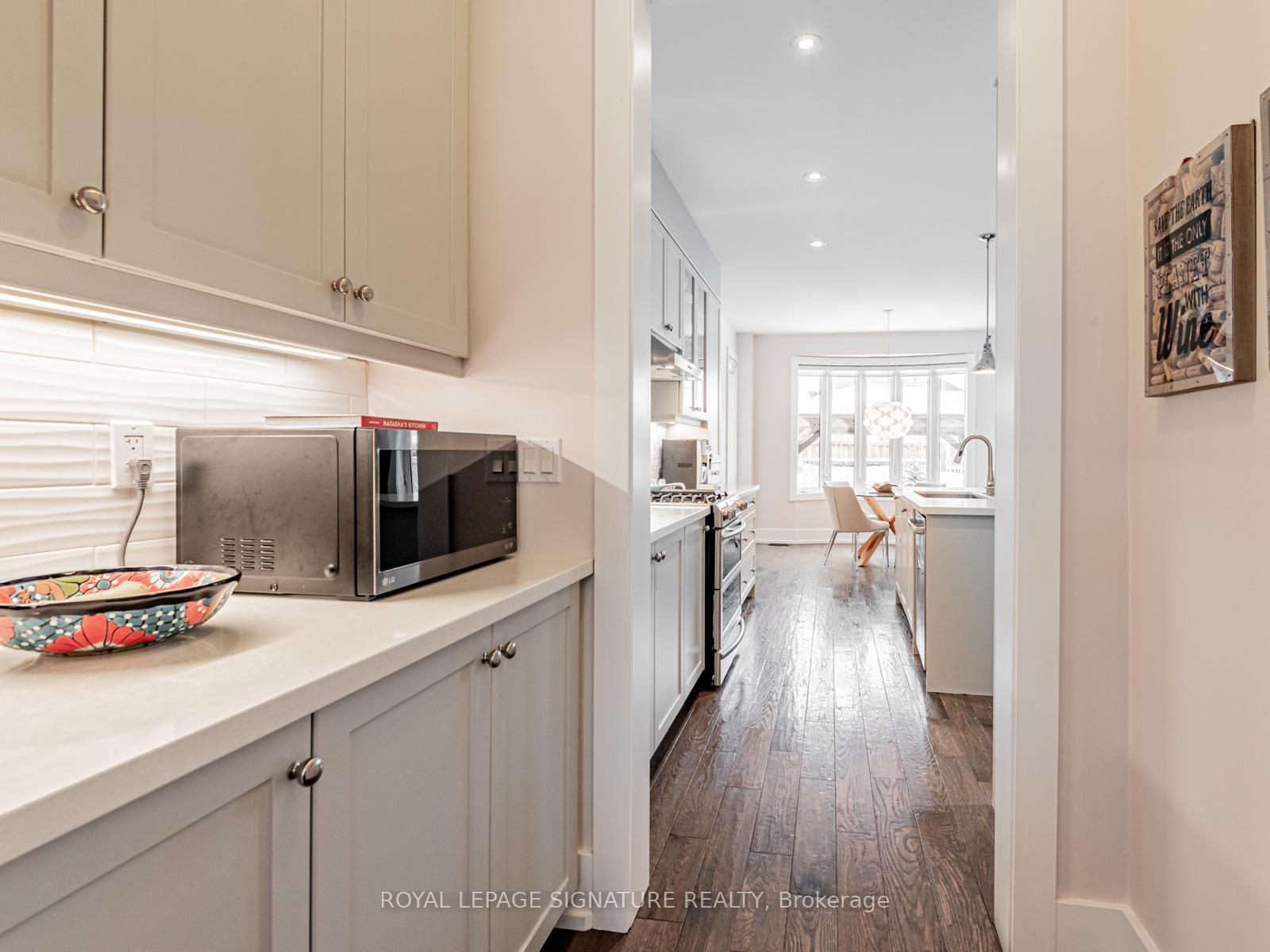 Photo 16 of 26 Marks Road, Springwater, Centre Vespra — HOMEH