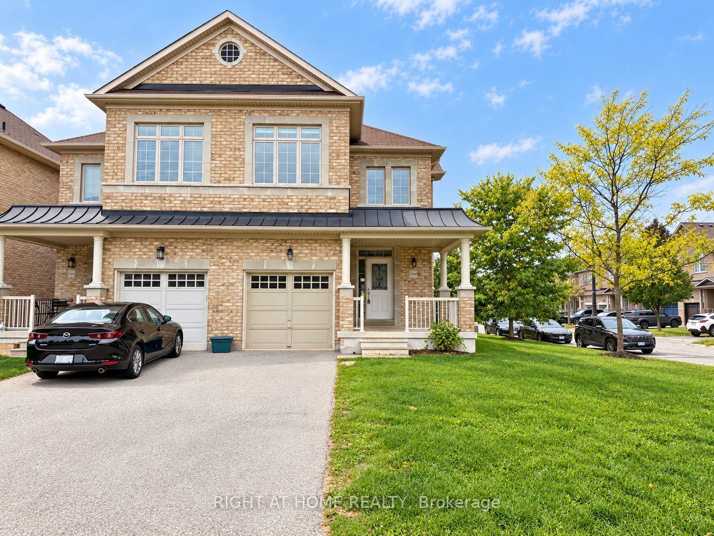 Photo 1 of 1260 Mccron Crescent, Newmarket, Stonehaven-Wyndham — HOMEH