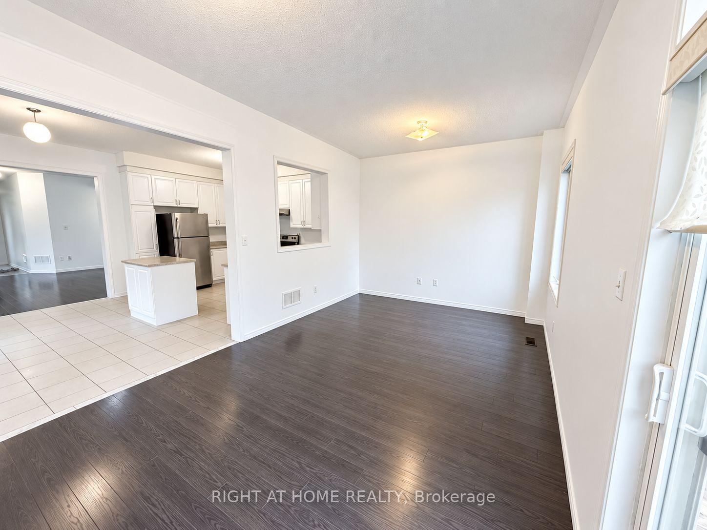 Photo 7 of 1260 Mccron Crescent, Newmarket, Stonehaven-Wyndham — HOMEH
