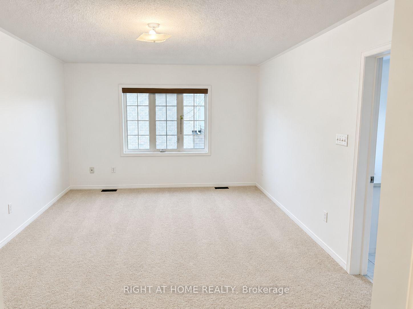 Photo 10 of 1260 Mccron Crescent, Newmarket, Stonehaven-Wyndham — HOMEH