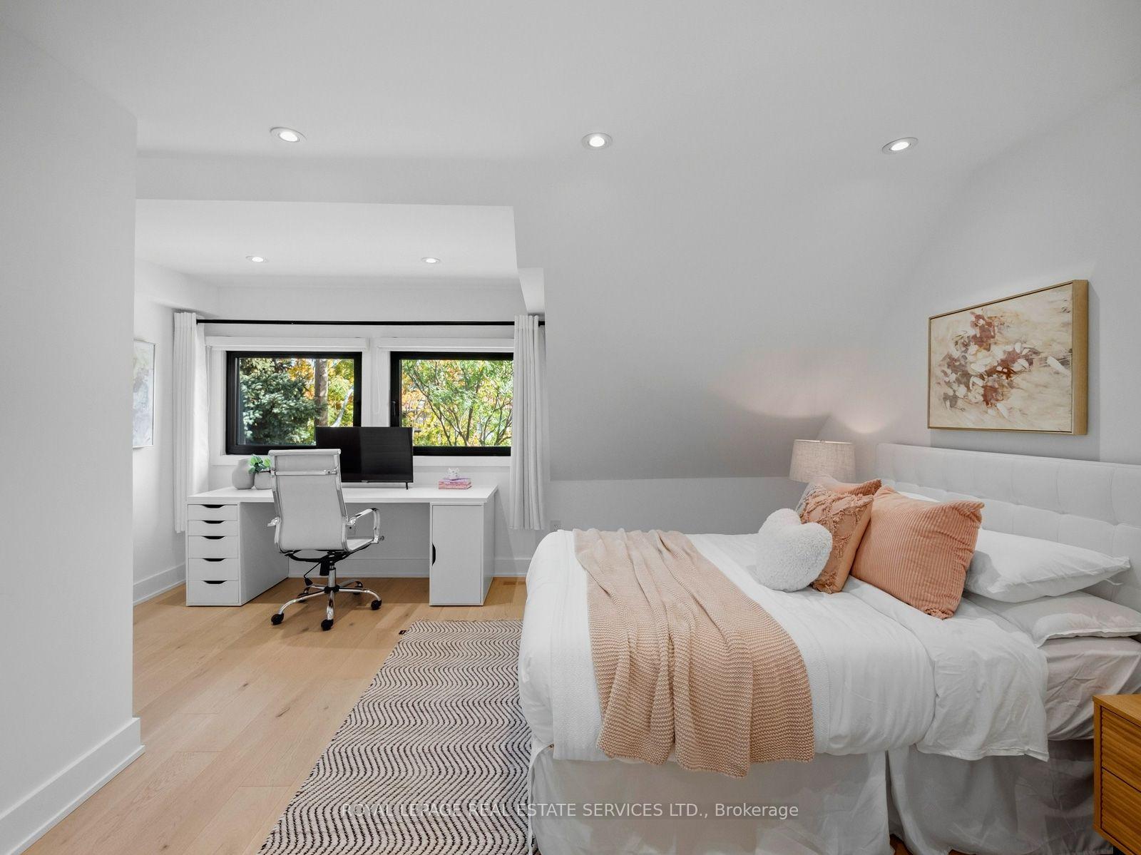 Photo 32 of 374 Spadina Road, Toronto, Forest Hill South — HOMEH