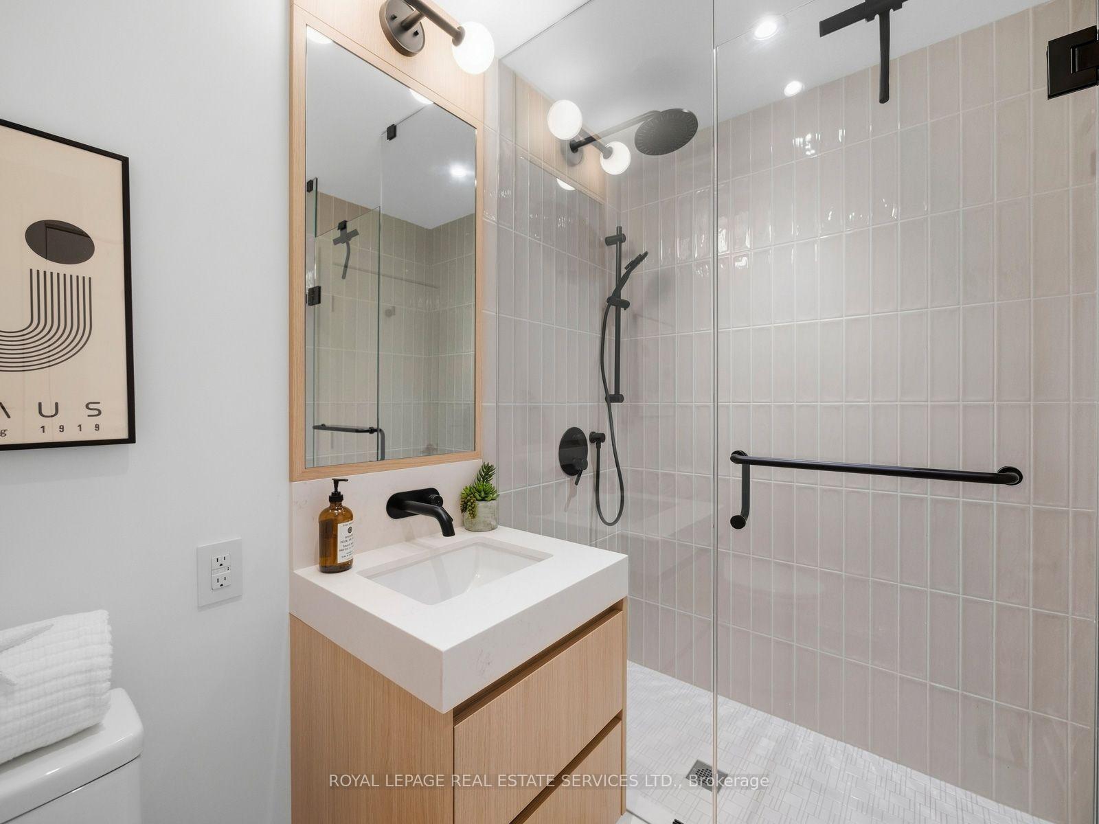 Photo 33 of 374 Spadina Road, Toronto, Forest Hill South — HOMEH