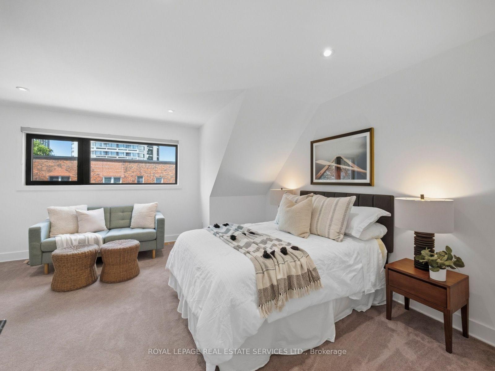 Photo 34 of 374 Spadina Road, Toronto, Forest Hill South — HOMEH