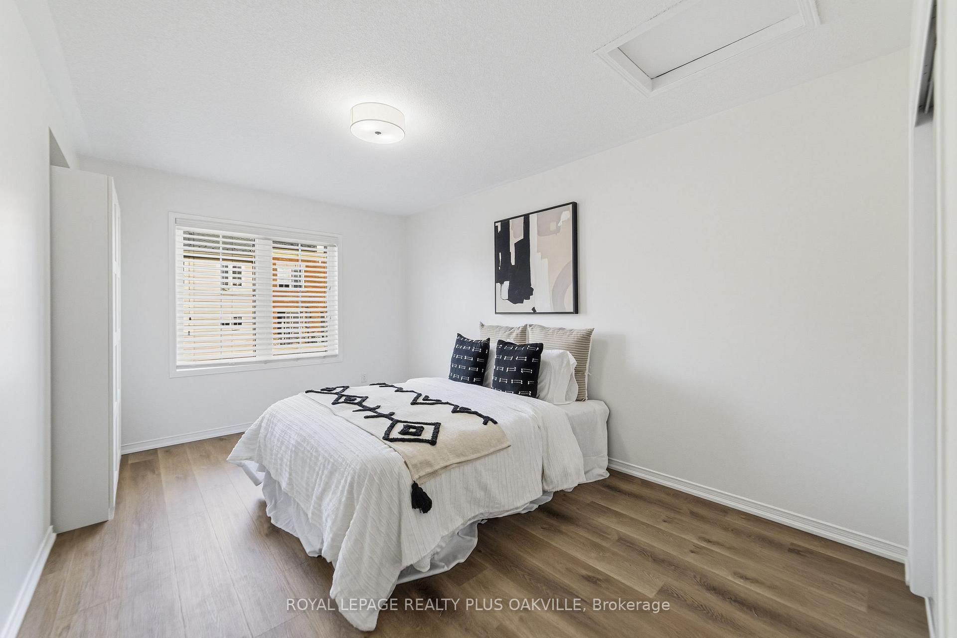 Photo 15 of Unit 6, 2464 Post Road, Oakville, River Oaks — HOMEH