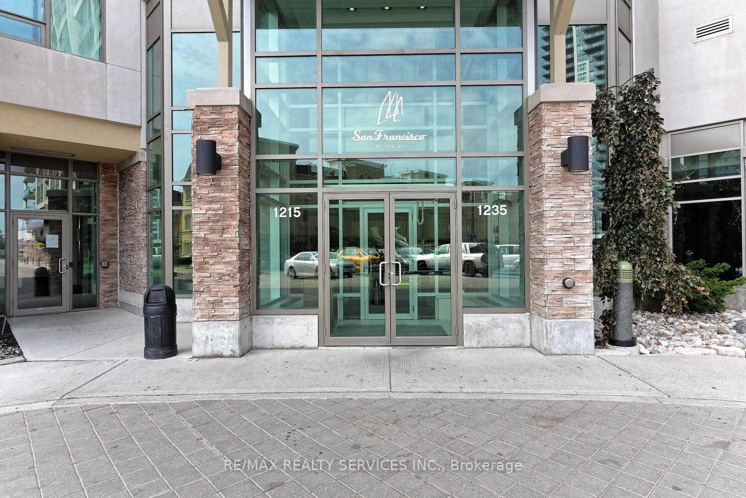 Photo 4 of Unit PH03, 1215 Bayly Street, Pickering, Bay Ridges — HOMEH