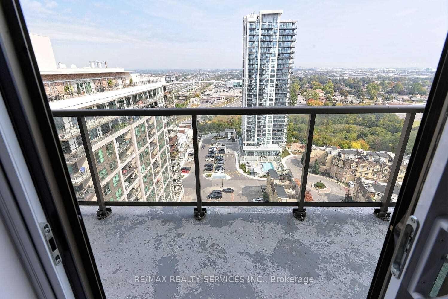 Photo 25 of Unit PH03, 1215 Bayly Street, Pickering, Bay Ridges — HOMEH