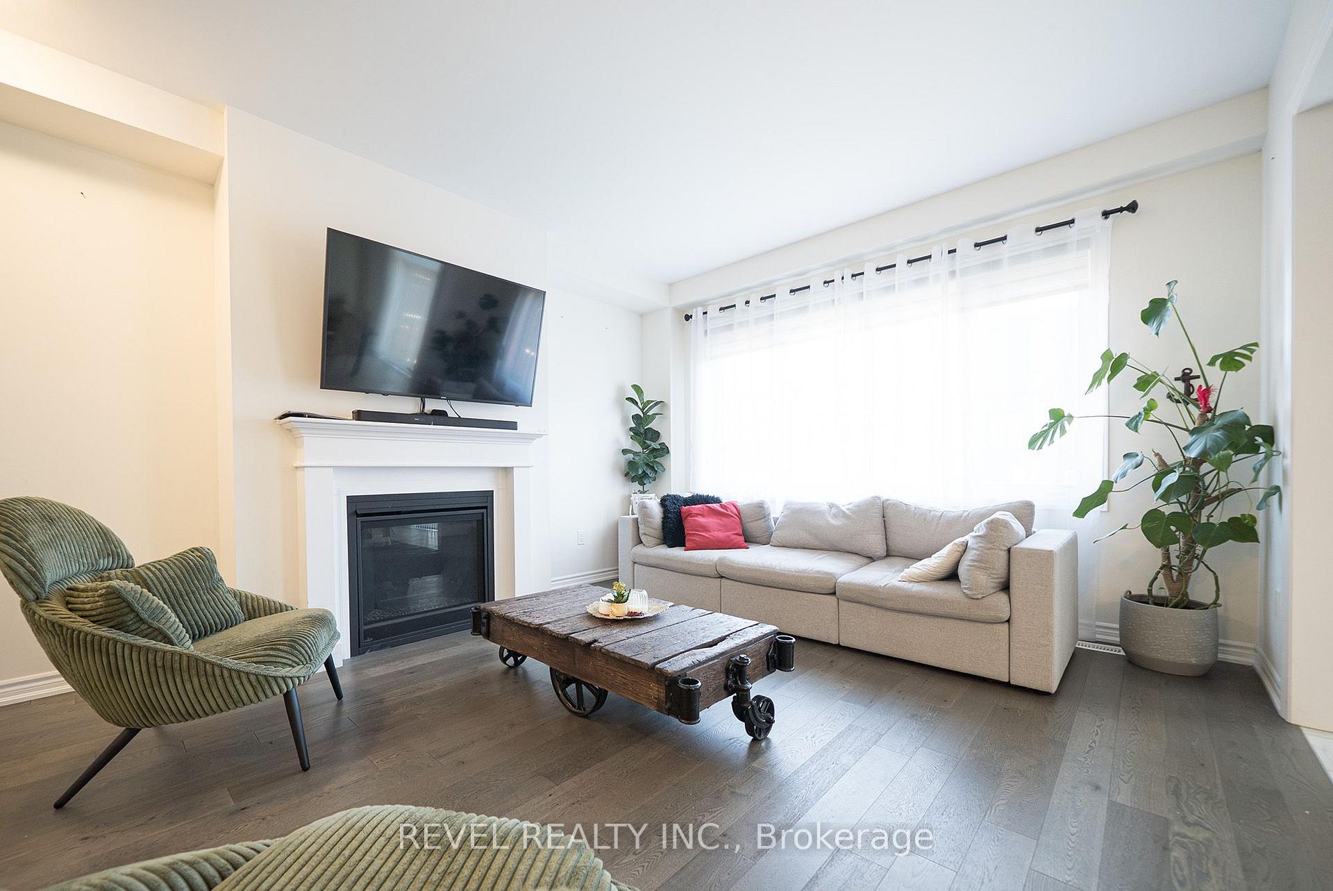 Photo 6 of 64 Holder Drive, Brantford, Empire South — HOMEH