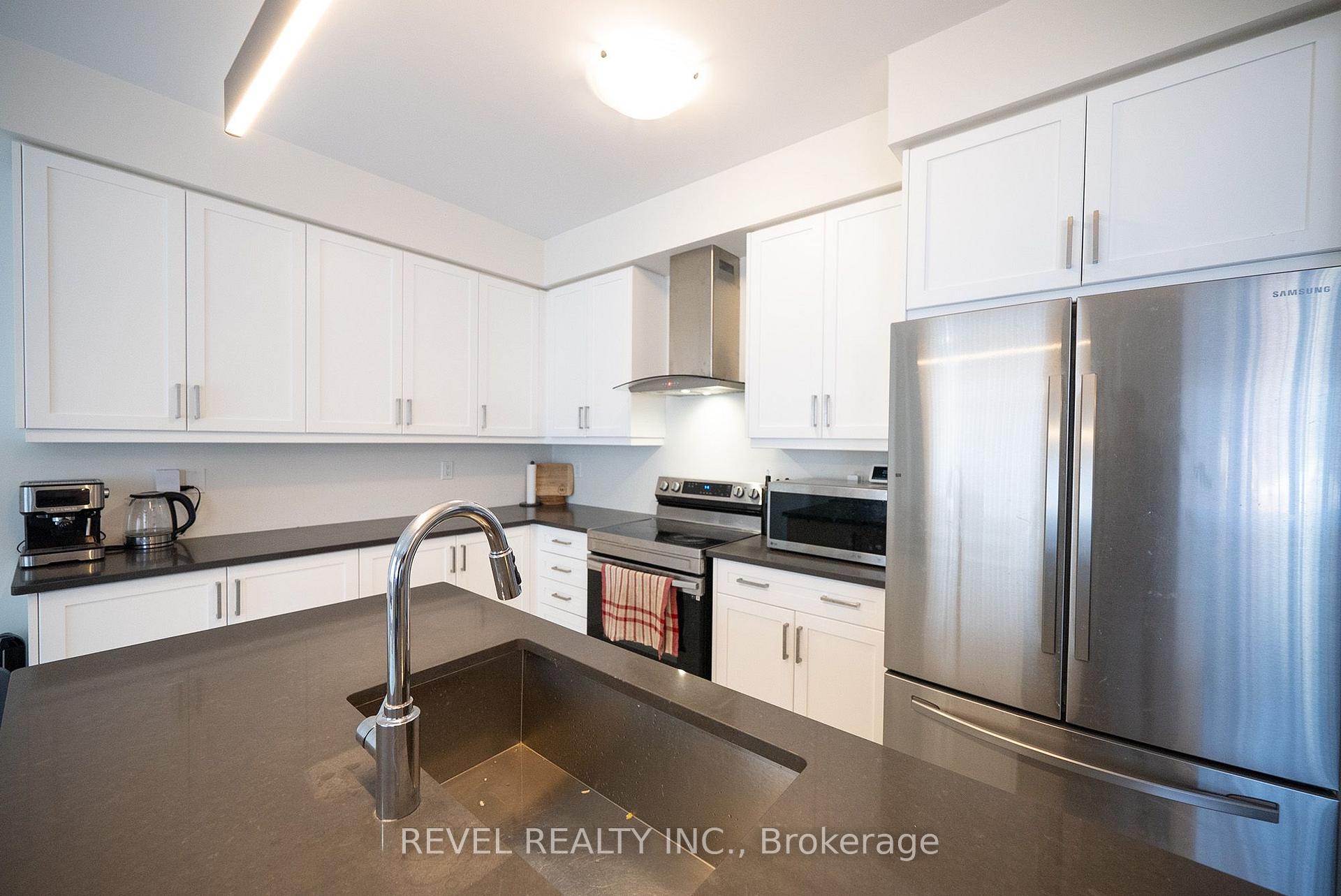 Photo 8 of 64 Holder Drive, Brantford, Empire South — HOMEH