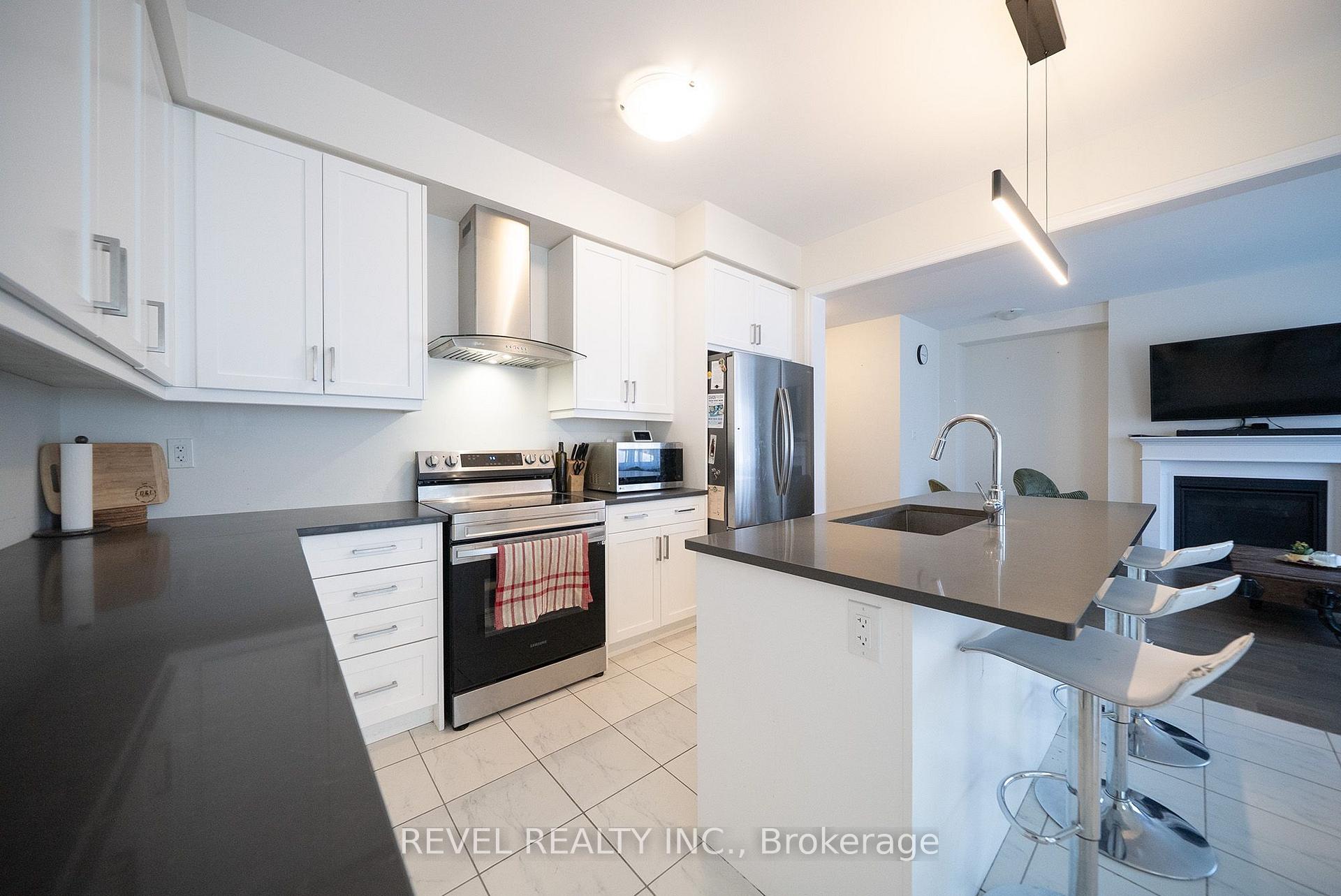 Photo 9 of 64 Holder Drive, Brantford, Empire South — HOMEH