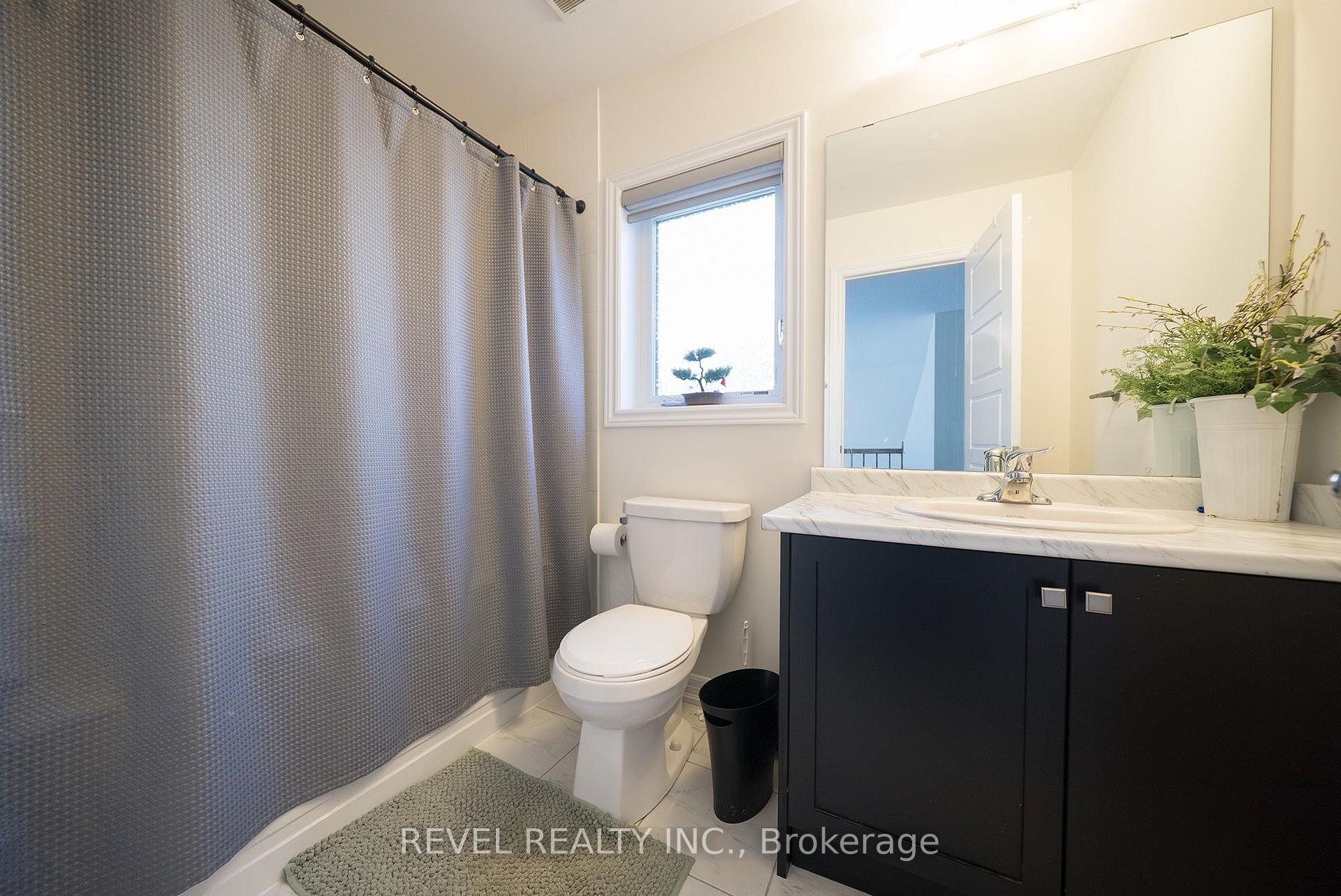 Photo 17 of 64 Holder Drive, Brantford, Empire South — HOMEH