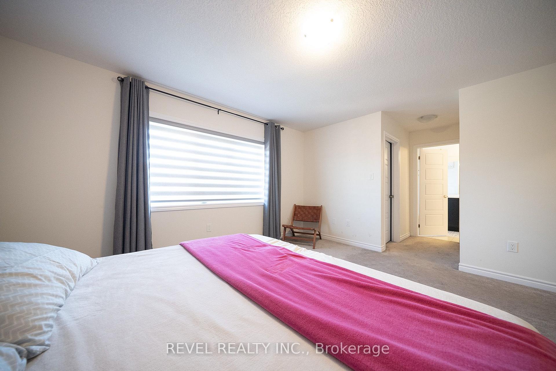 Photo 23 of 64 Holder Drive, Brantford, Empire South — HOMEH