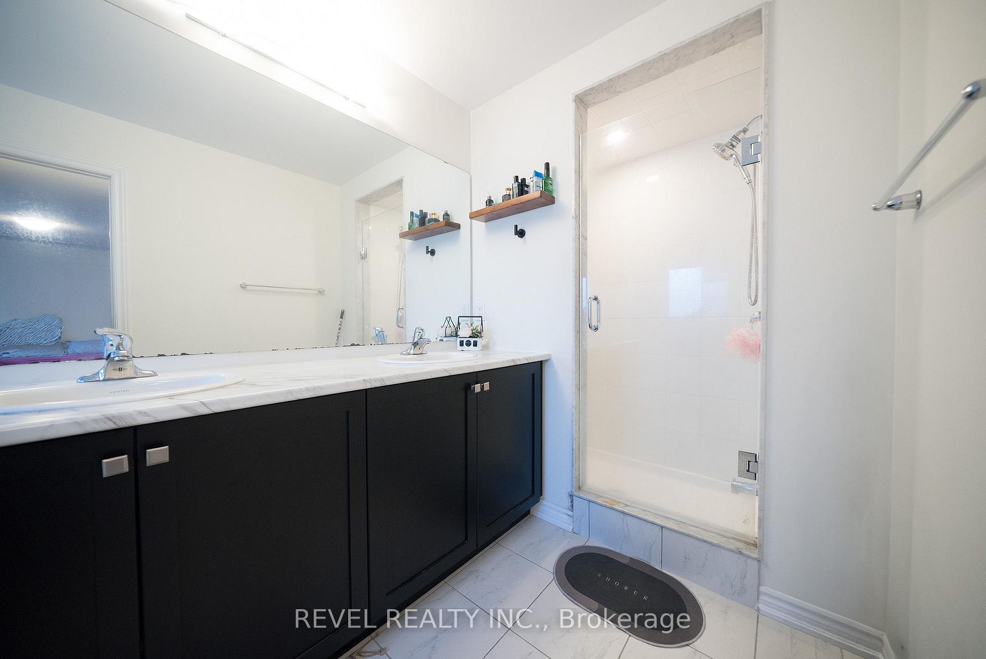 Photo 25 of 64 Holder Drive, Brantford, Empire South — HOMEH