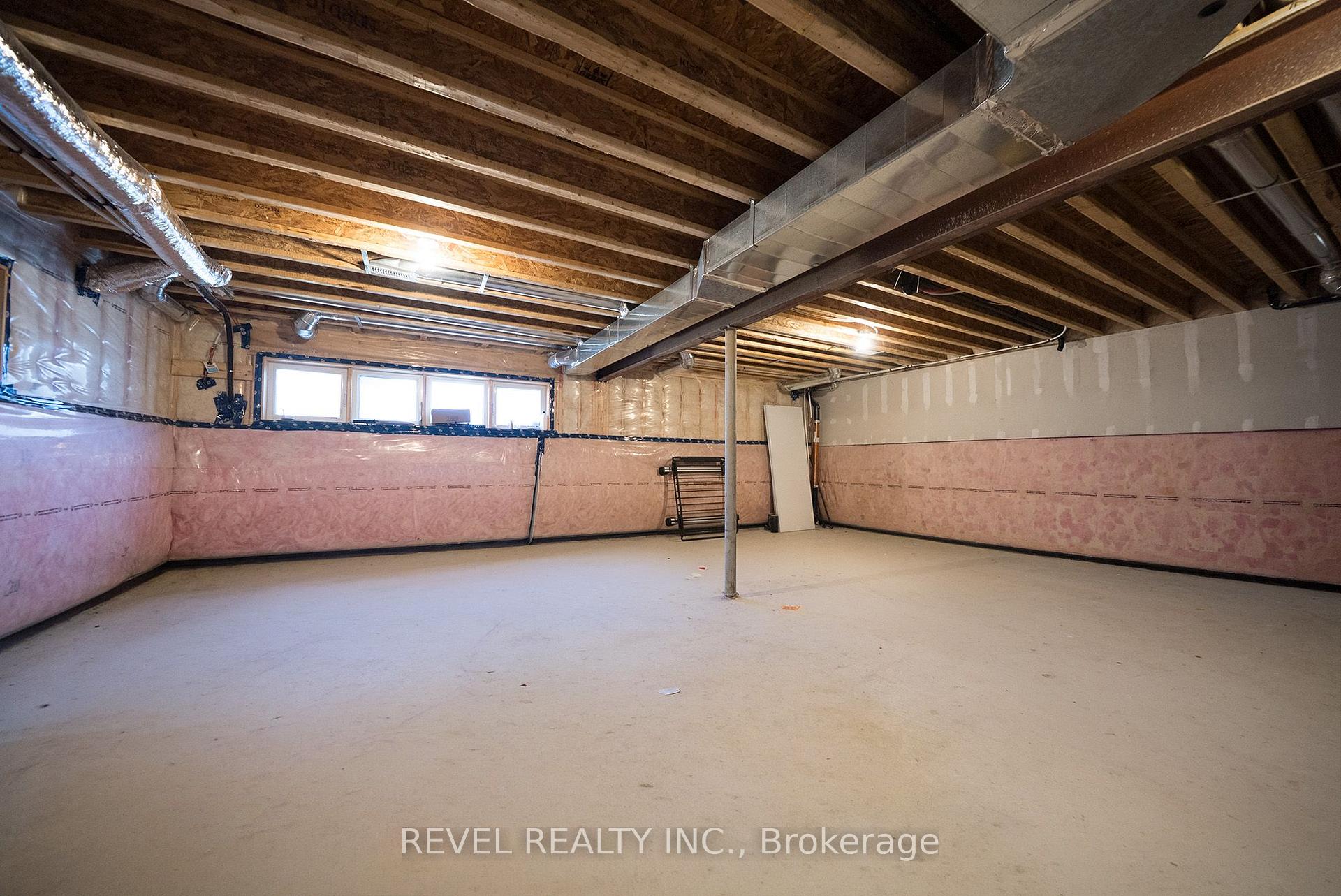 Photo 27 of 64 Holder Drive, Brantford, Empire South — HOMEH