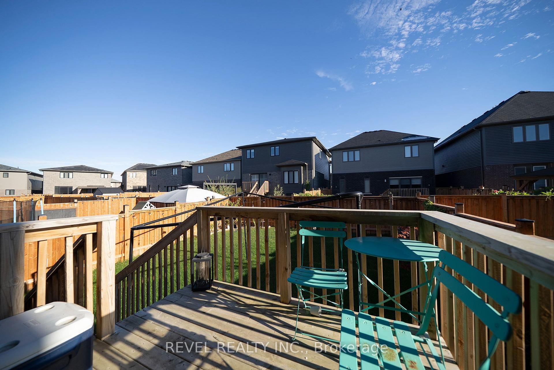 Photo 28 of 64 Holder Drive, Brantford, Empire South — HOMEH