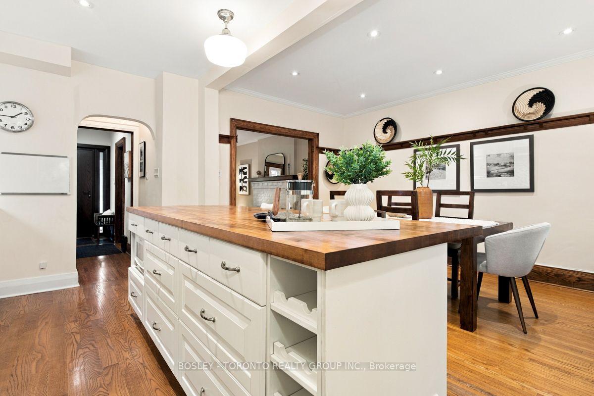 Photo 14 of 47 Raymond Avenue, Toronto, Lambton Baby Point — HOMEH