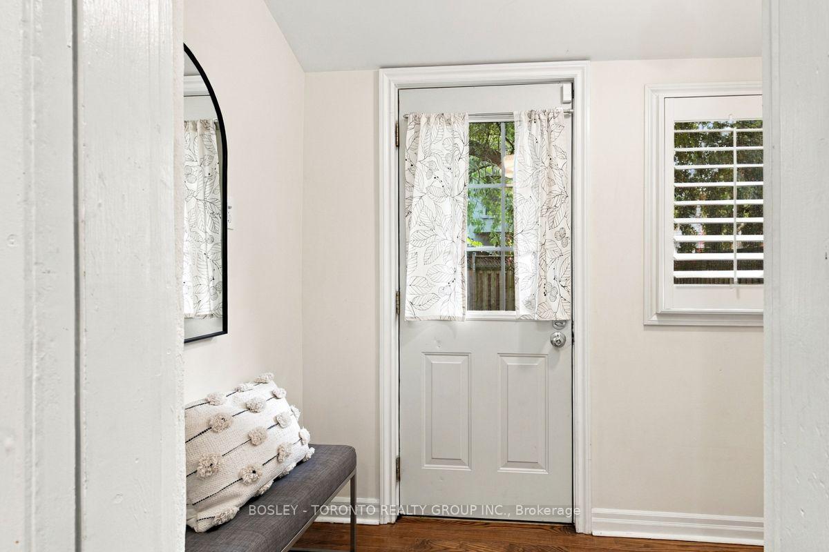 Photo 16 of 47 Raymond Avenue, Toronto, Lambton Baby Point — HOMEH