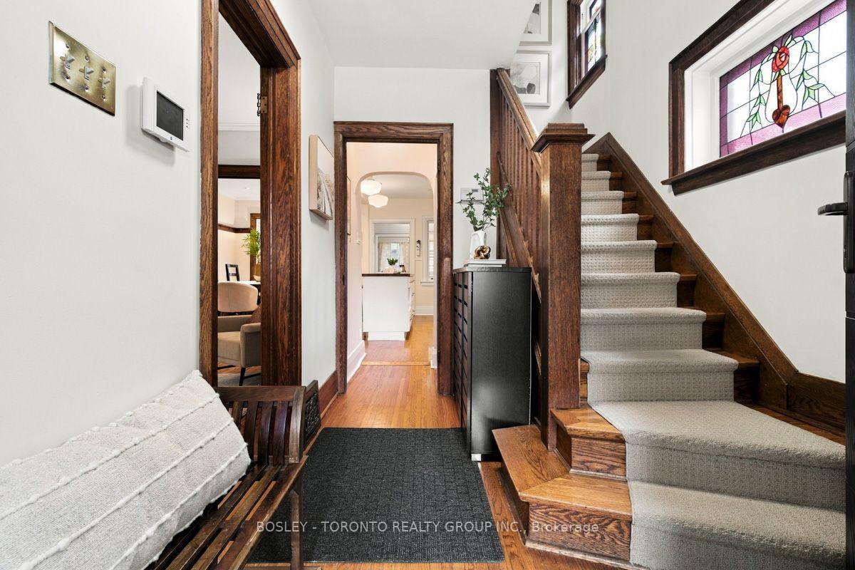 Photo 17 of 47 Raymond Avenue, Toronto, Lambton Baby Point — HOMEH
