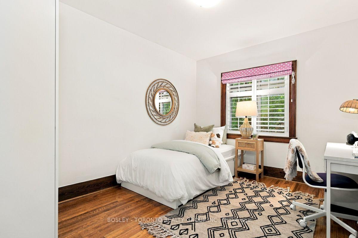 Photo 25 of 47 Raymond Avenue, Toronto, Lambton Baby Point — HOMEH