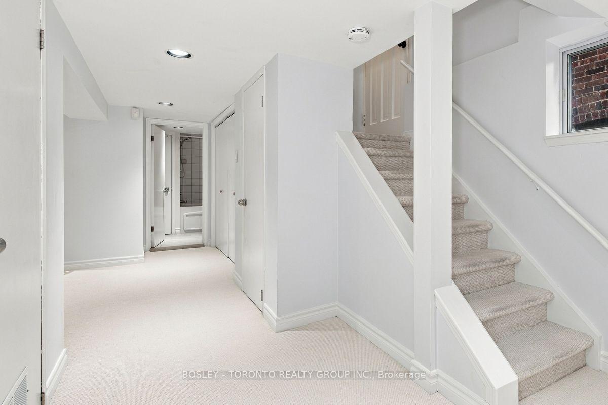Photo 32 of 47 Raymond Avenue, Toronto, Lambton Baby Point — HOMEH