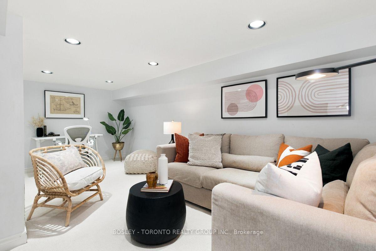 Photo 37 of 47 Raymond Avenue, Toronto, Lambton Baby Point — HOMEH