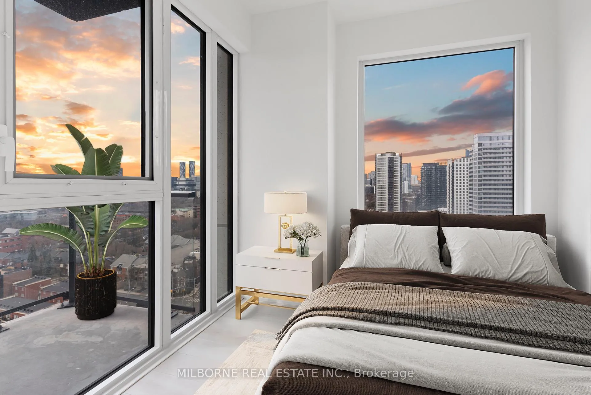 Photo 5 of Unit 2605, 5 Defries Street, Toronto, Regent Park — HOMEH