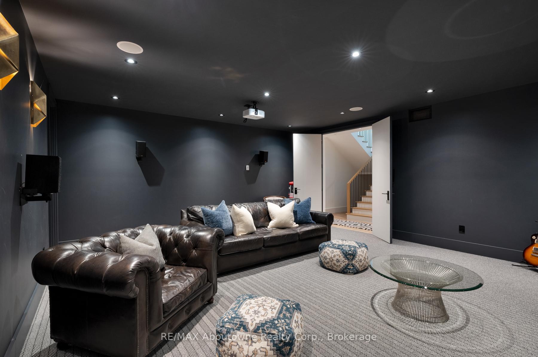Photo 36 of 203 Weybourne Road, Oakville, West — HOMEH