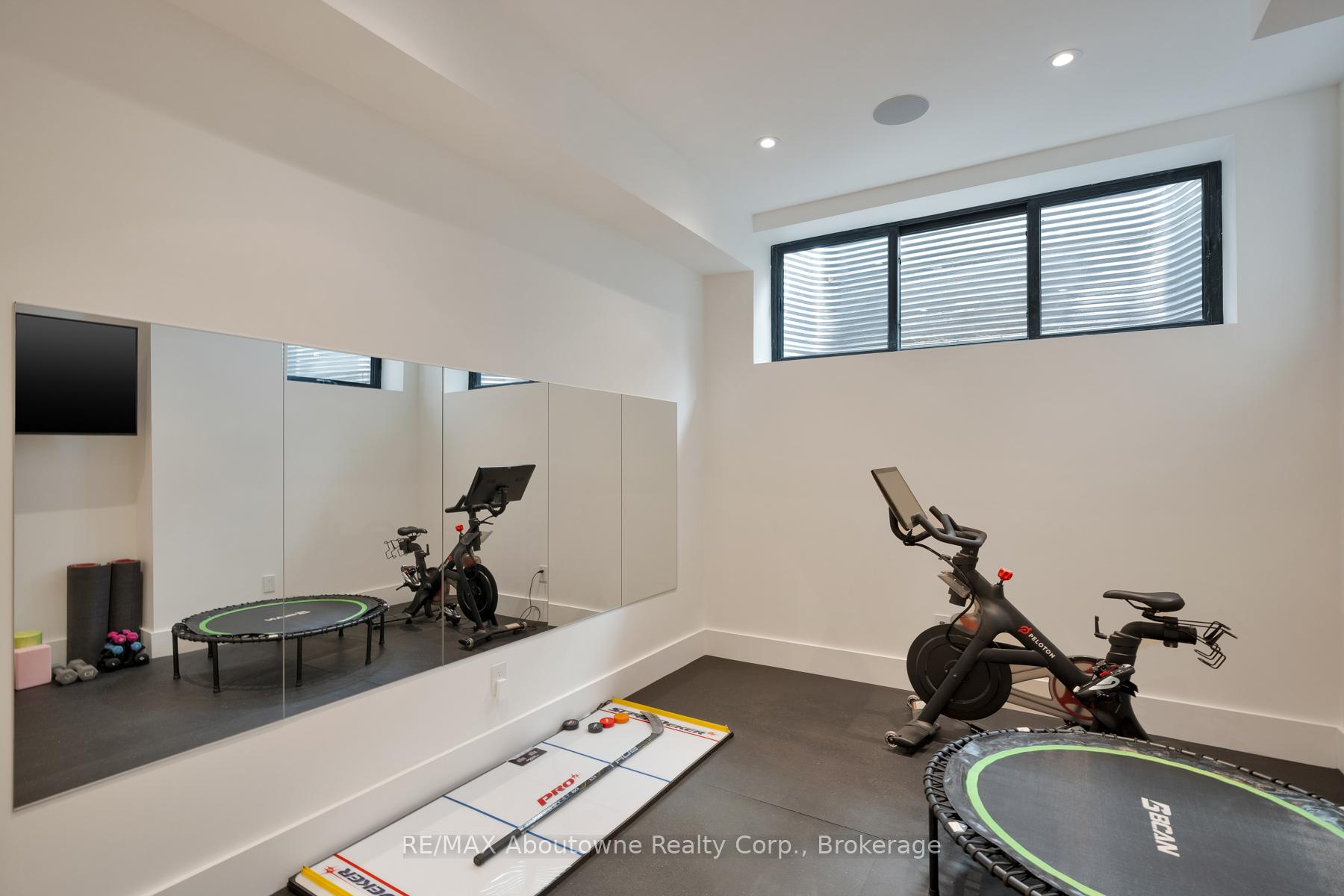 Photo 38 of 203 Weybourne Road, Oakville, West — HOMEH