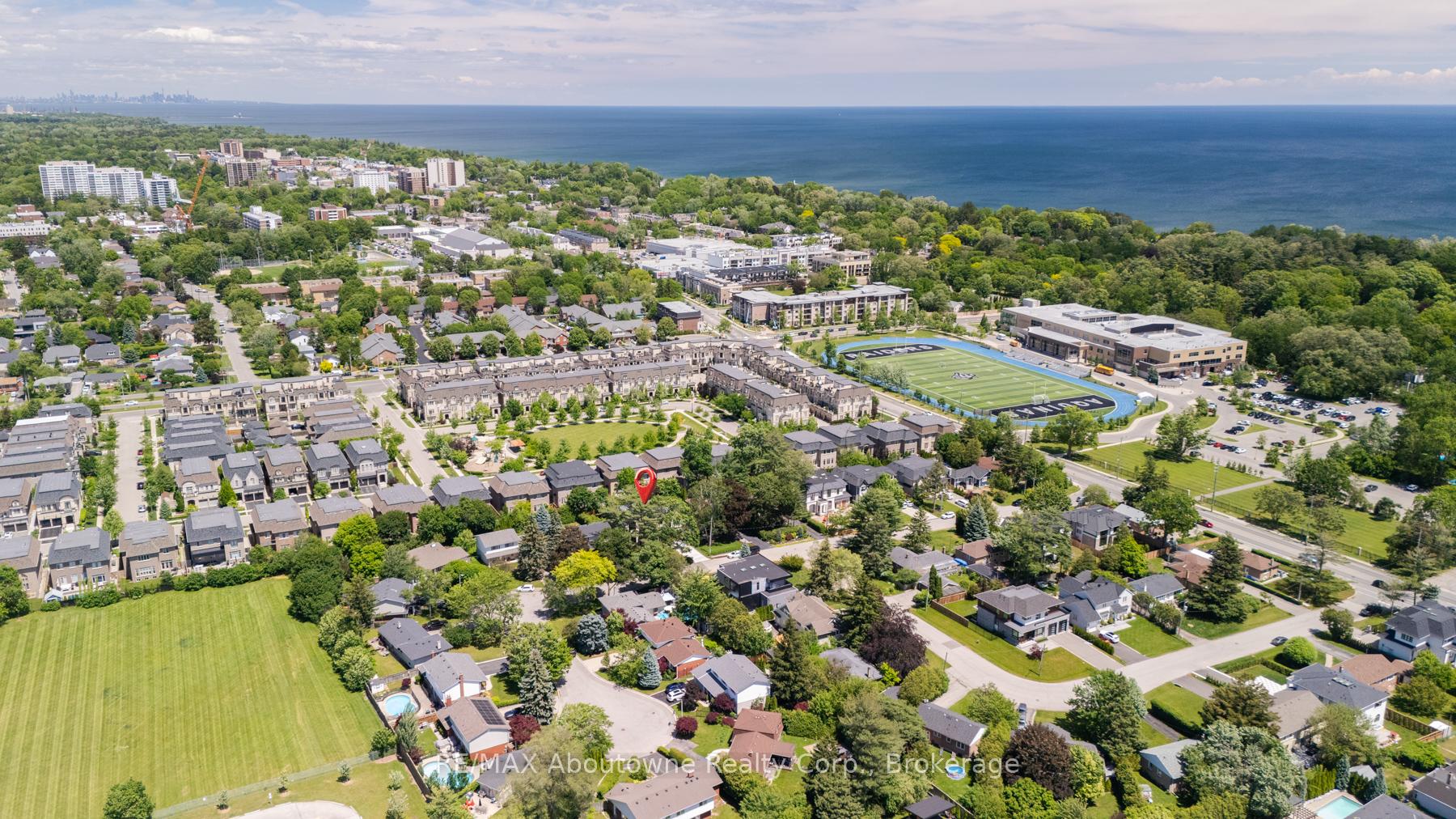Photo 47 of 203 Weybourne Road, Oakville, West — HOMEH