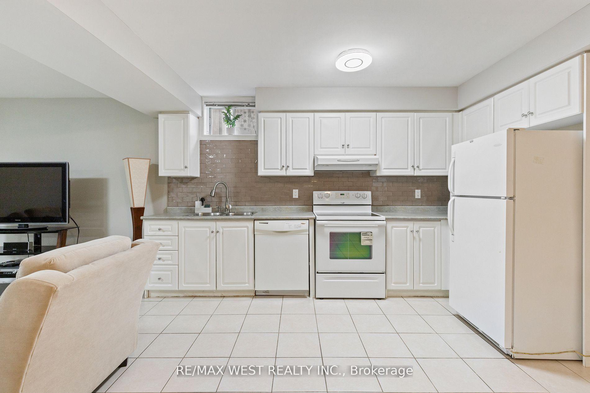 Photo 14 of 47 Timber Lane, Vaughan, East Woodbridge — HOMEH