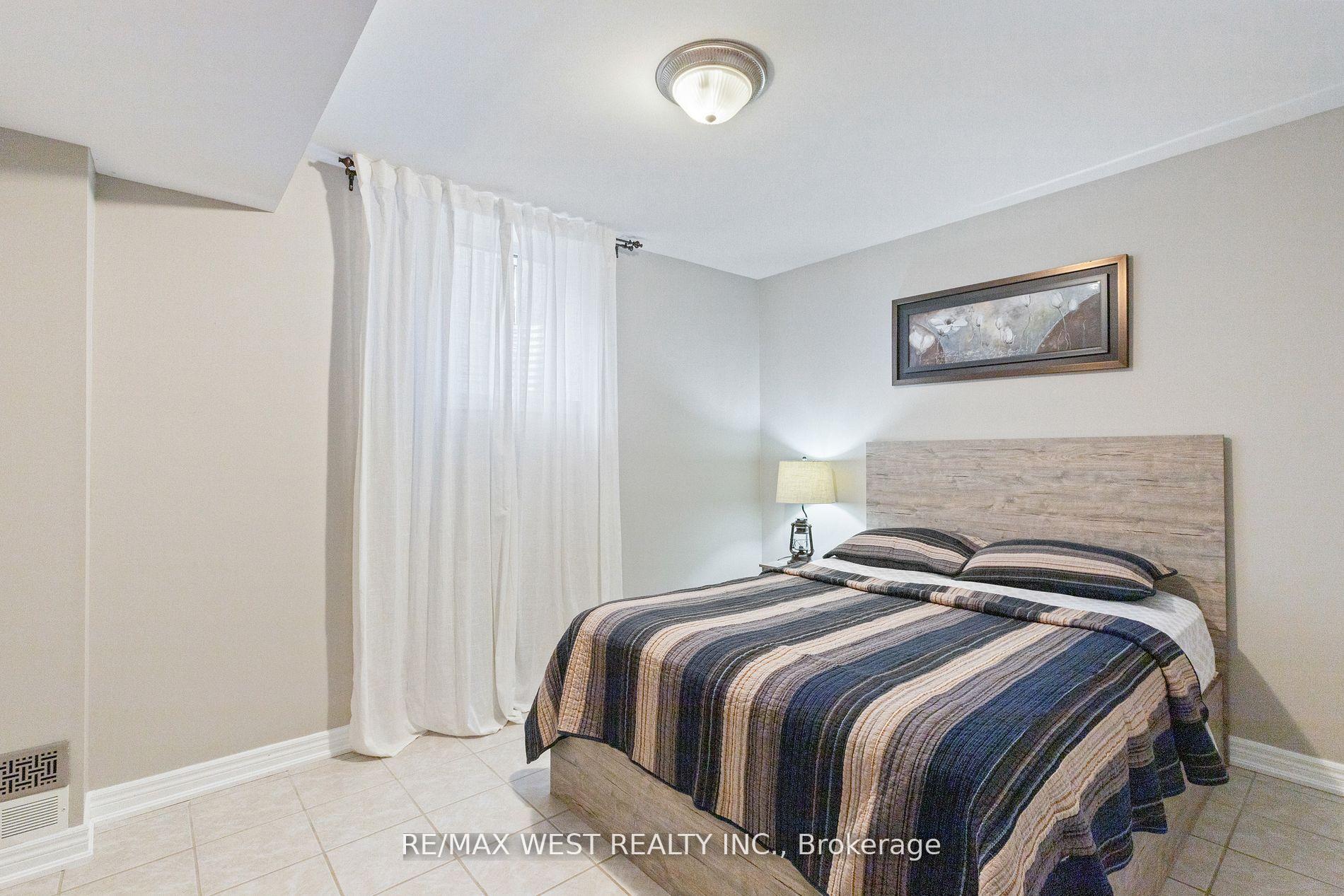 Photo 20 of 47 Timber Lane, Vaughan, East Woodbridge — HOMEH