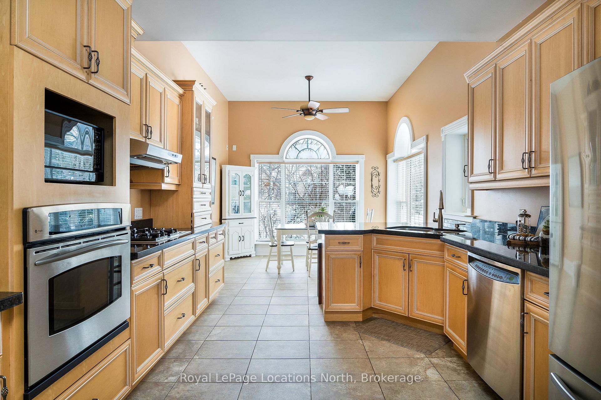 Photo 14 of 12 Evergreen Road, Collingwood — HOMEH