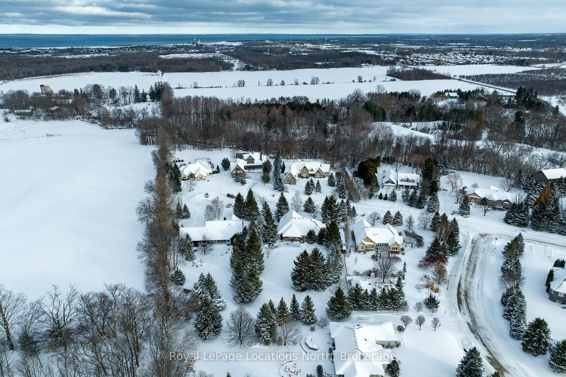Photo 37 of 12 Evergreen Road, Collingwood — HOMEH