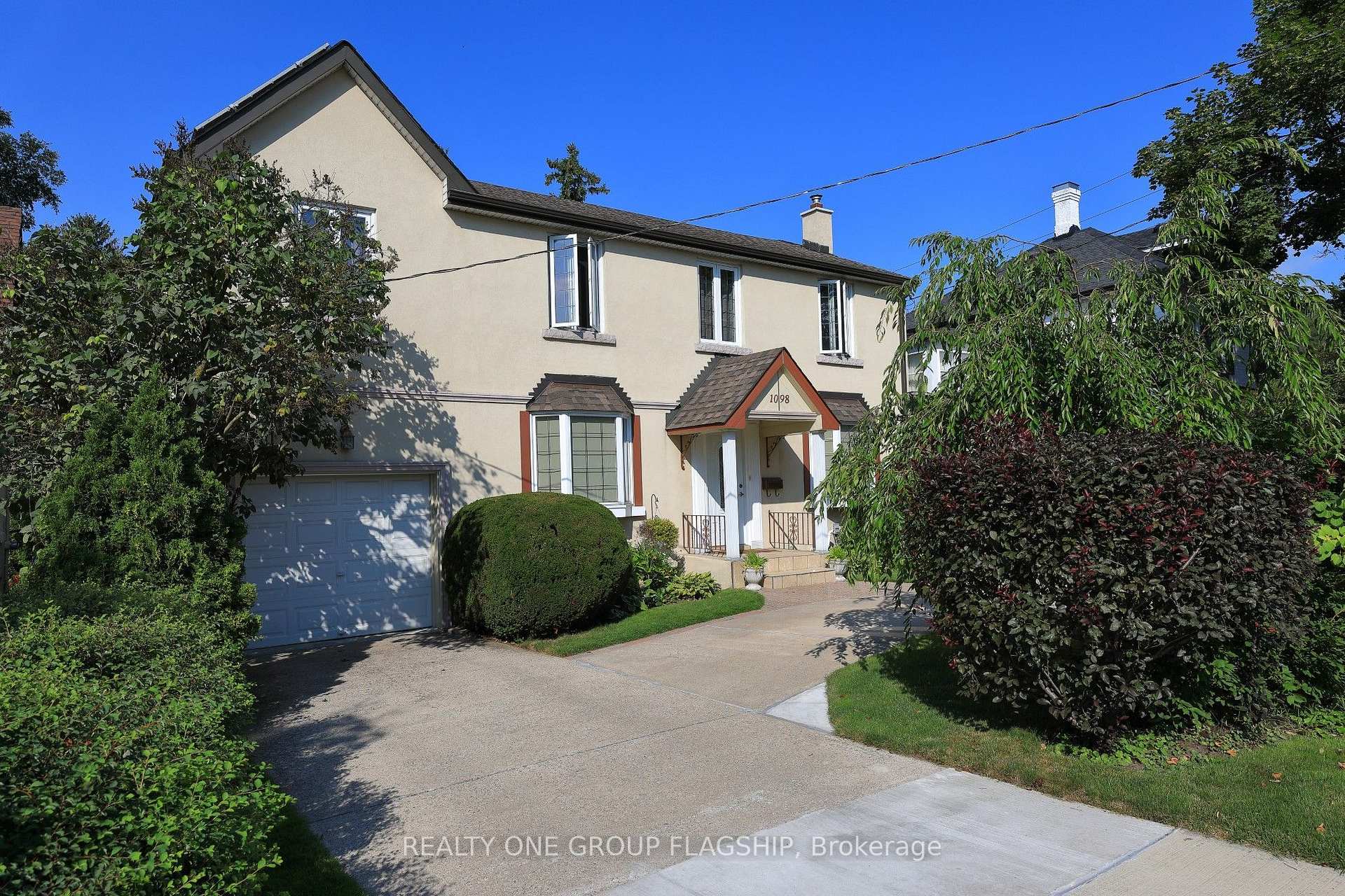 Photo 3 of 1098 Kipling Avenue, Etobicoke, Islington-City Centre West — HOMEH