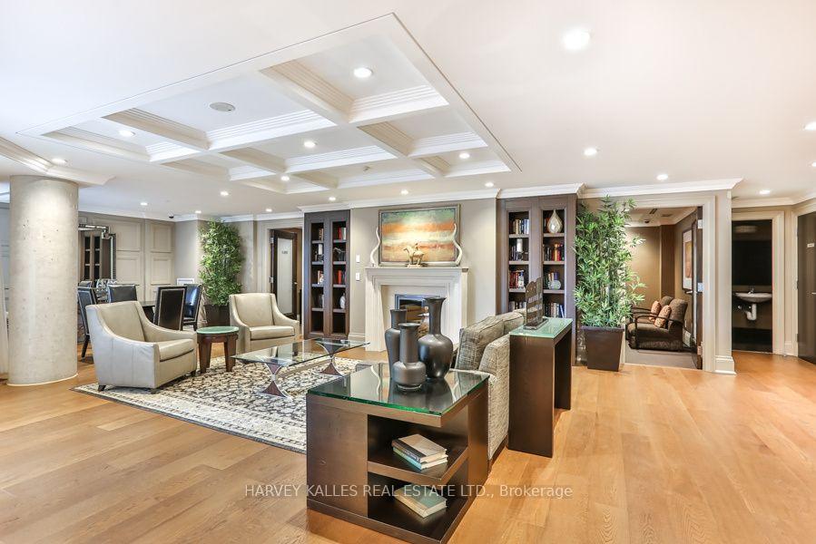 Photo 8 of Unit 420, 1717 Avenue Road, Toronto, Bedford Park-Nortown — HOMEH