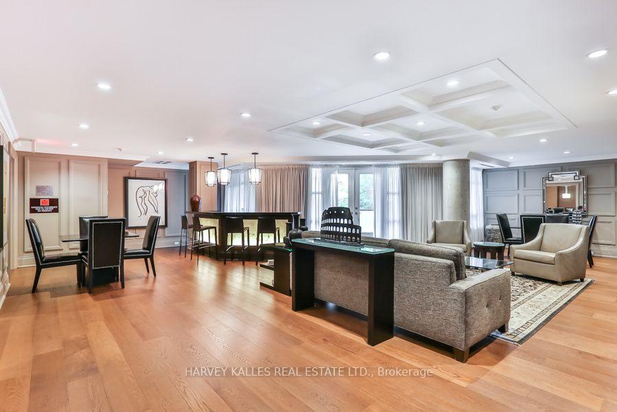 Photo 9 of Unit 420, 1717 Avenue Road, Toronto, Bedford Park-Nortown — HOMEH