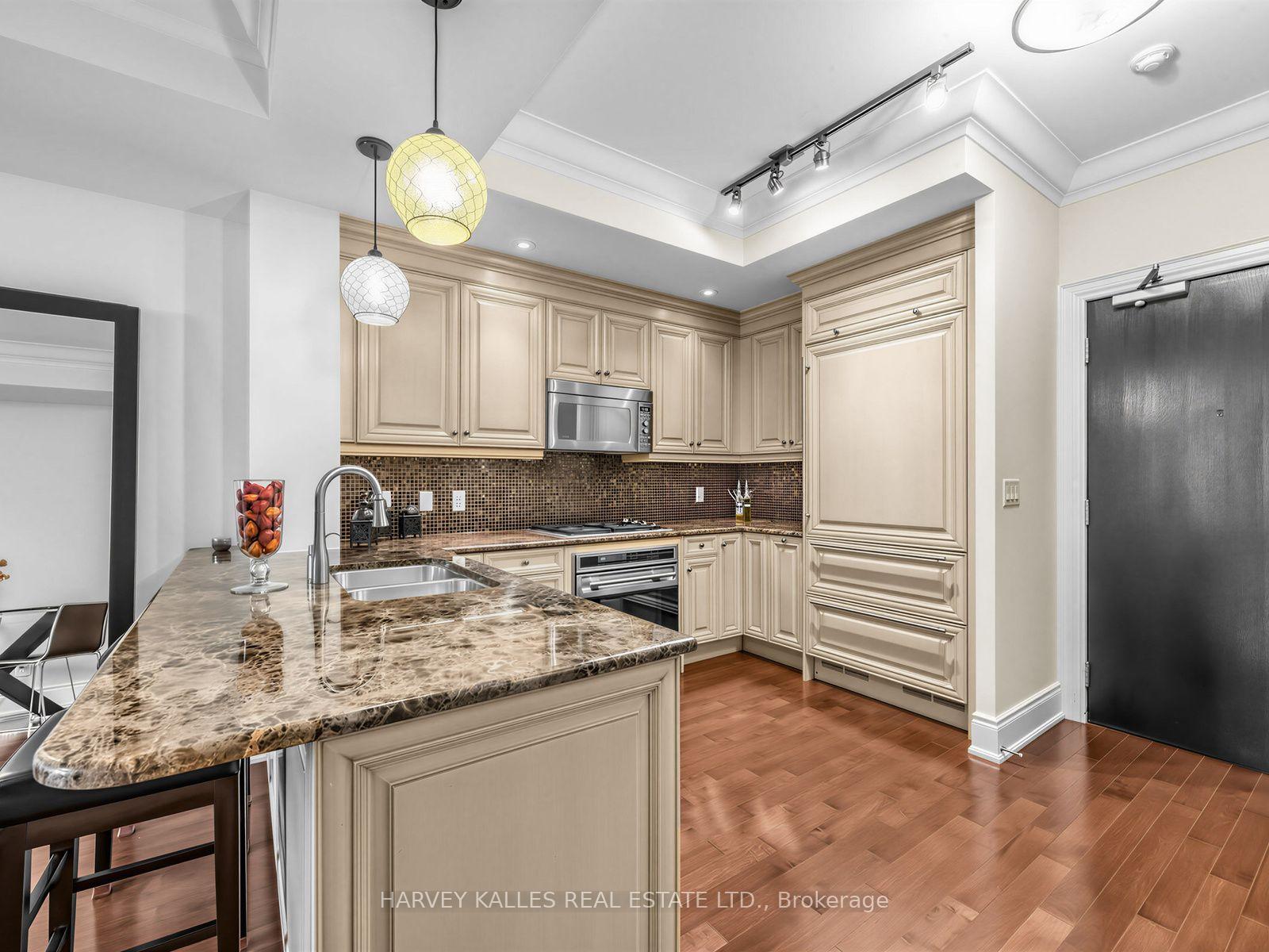 Photo 16 of Unit 420, 1717 Avenue Road, Toronto, Bedford Park-Nortown — HOMEH