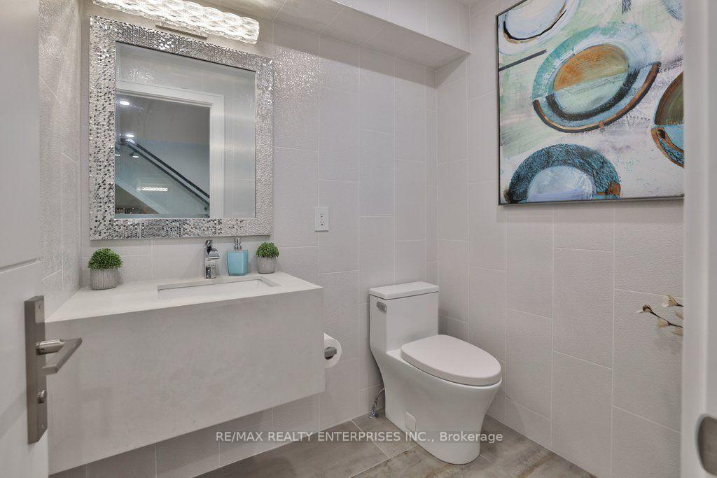 Photo 10 of 47 Thirteenth Street, Etobicoke, New Toronto — HOMEH