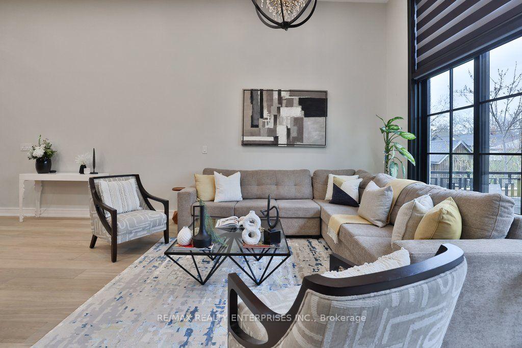 Photo 17 of 47 Thirteenth Street, Etobicoke, New Toronto — HOMEH