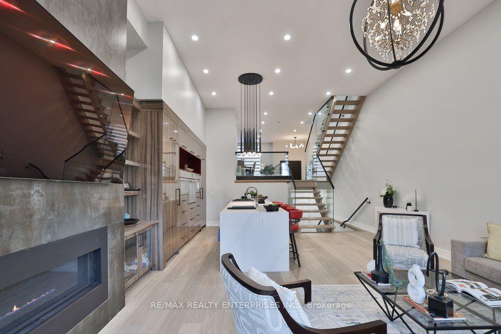 Photo 18 of 47 Thirteenth Street, Etobicoke, New Toronto — HOMEH