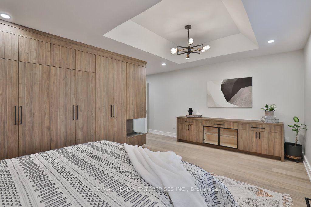 Photo 22 of 47 Thirteenth Street, Etobicoke, New Toronto — HOMEH