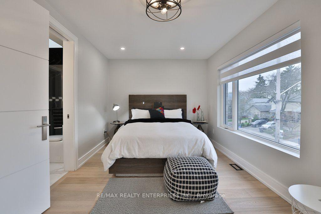Photo 29 of 47 Thirteenth Street, Etobicoke, New Toronto — HOMEH
