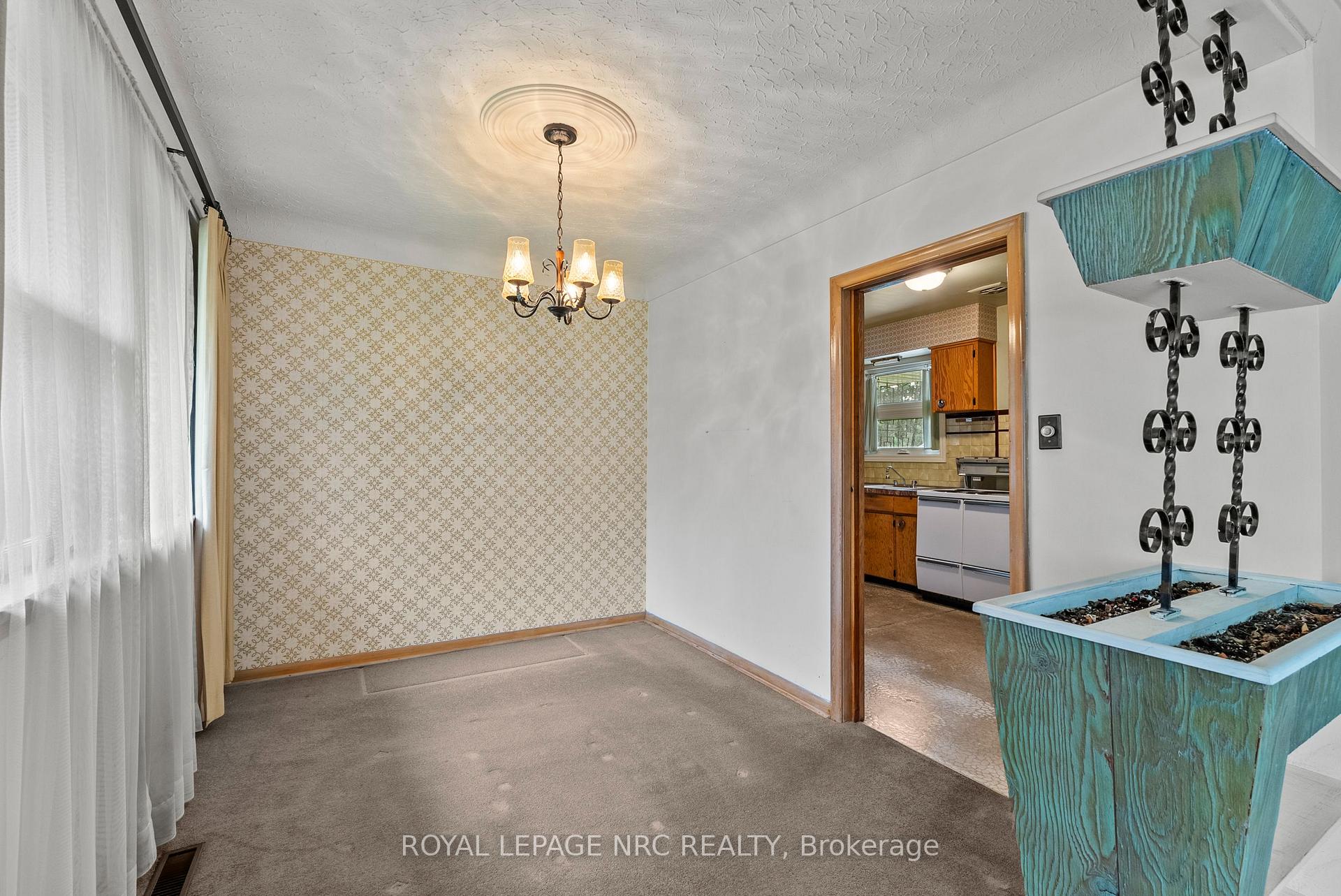 Photo 12 of 552 Bunting Road, St. Catharines, Bunting/Linwell — HOMEH