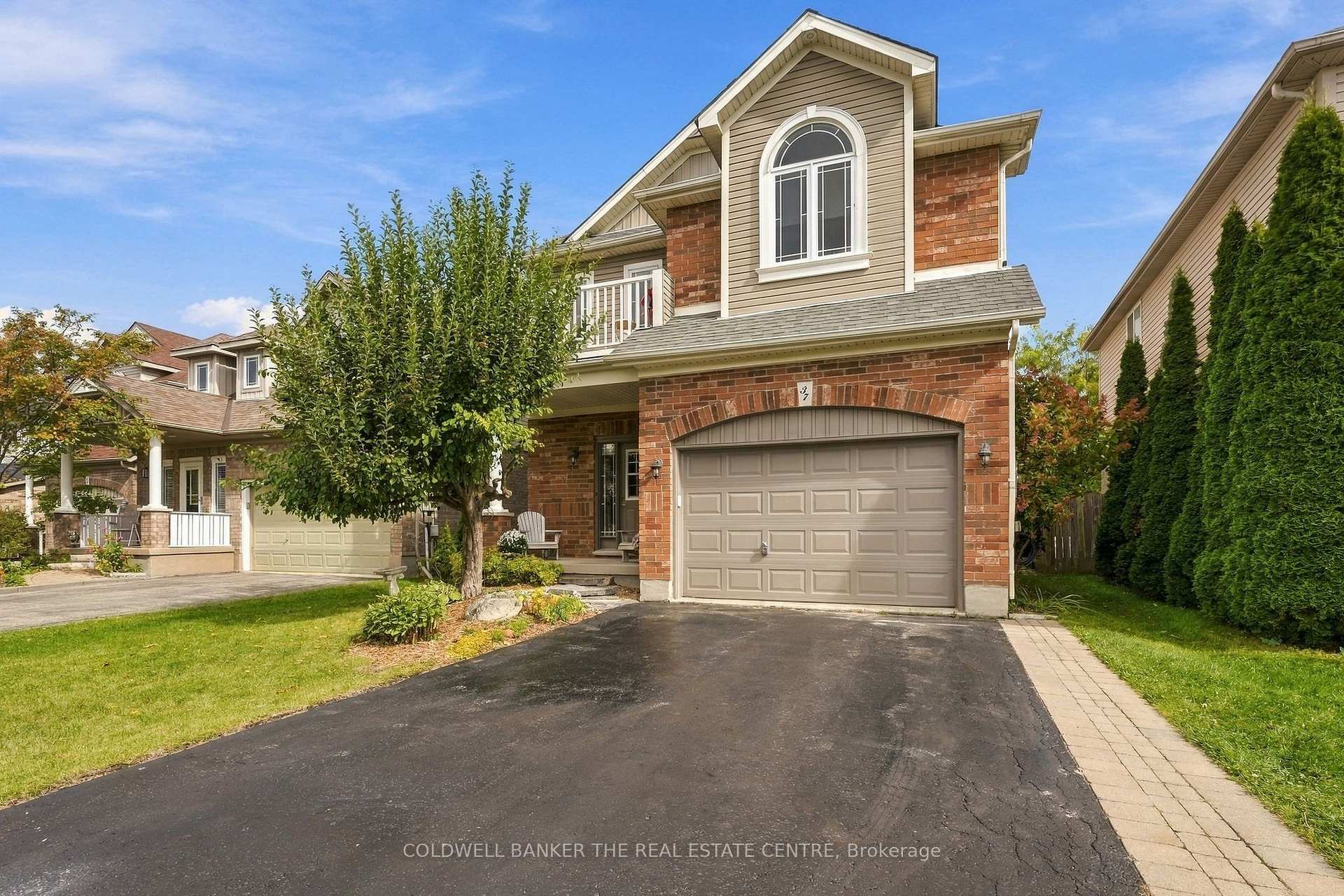 Photo 2 of 37 Stoneham Street, New Tecumseth, Alliston — HOMEH
