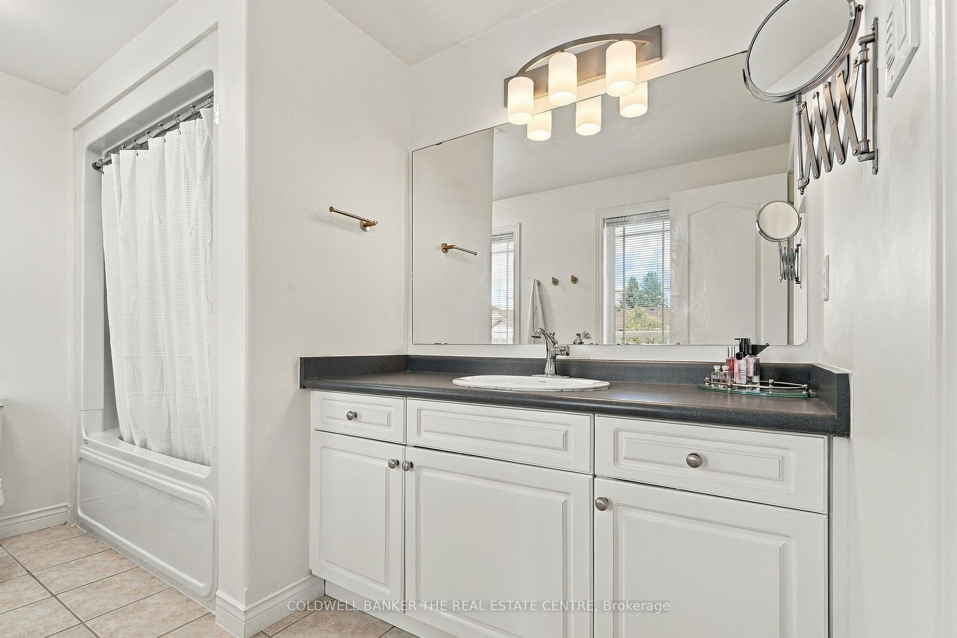 Photo 16 of 37 Stoneham Street, New Tecumseth, Alliston — HOMEH