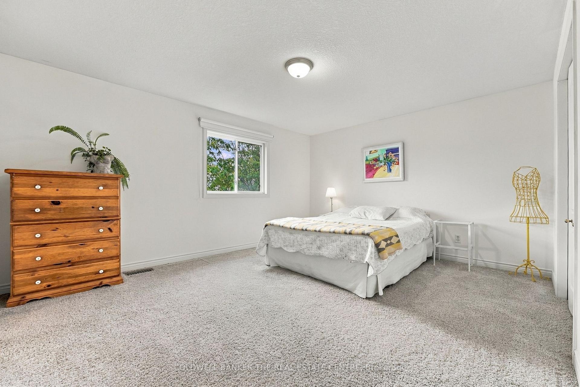 Photo 18 of 37 Stoneham Street, New Tecumseth, Alliston — HOMEH