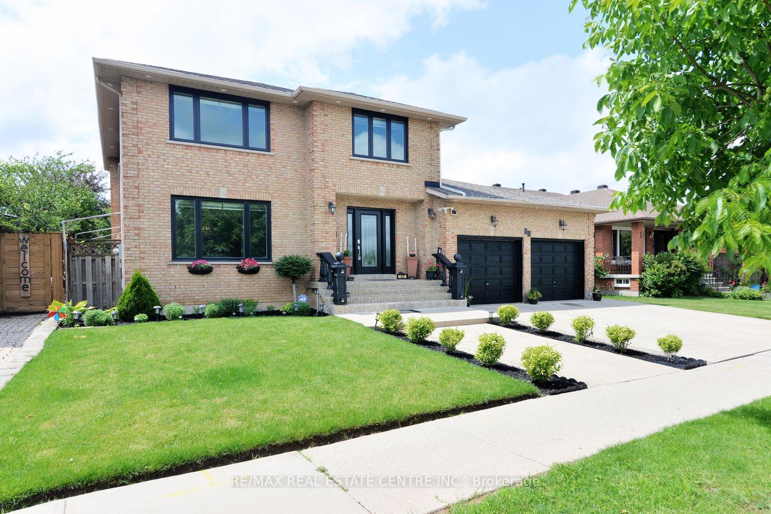 Photo 6 of 43 Regalview Drive, Hamilton, Stoney Creek — HOMEH
