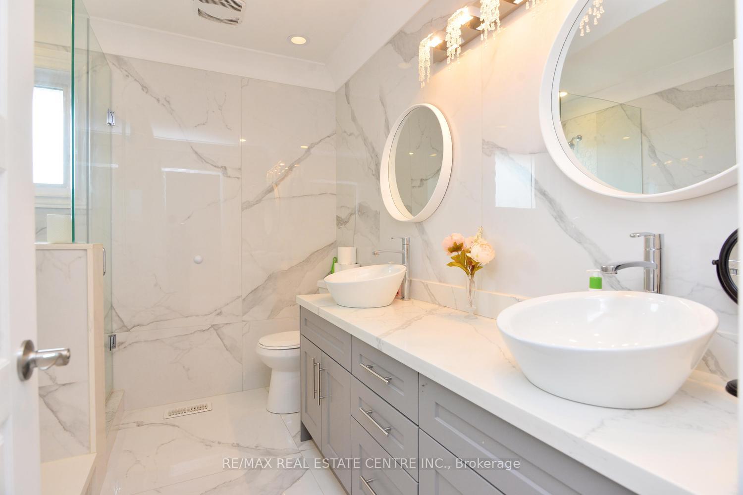 Photo 32 of 43 Regalview Drive, Hamilton, Stoney Creek — HOMEH